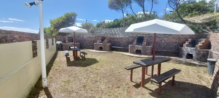 2 Bedroom Property for Sale in Humewood Eastern Cape